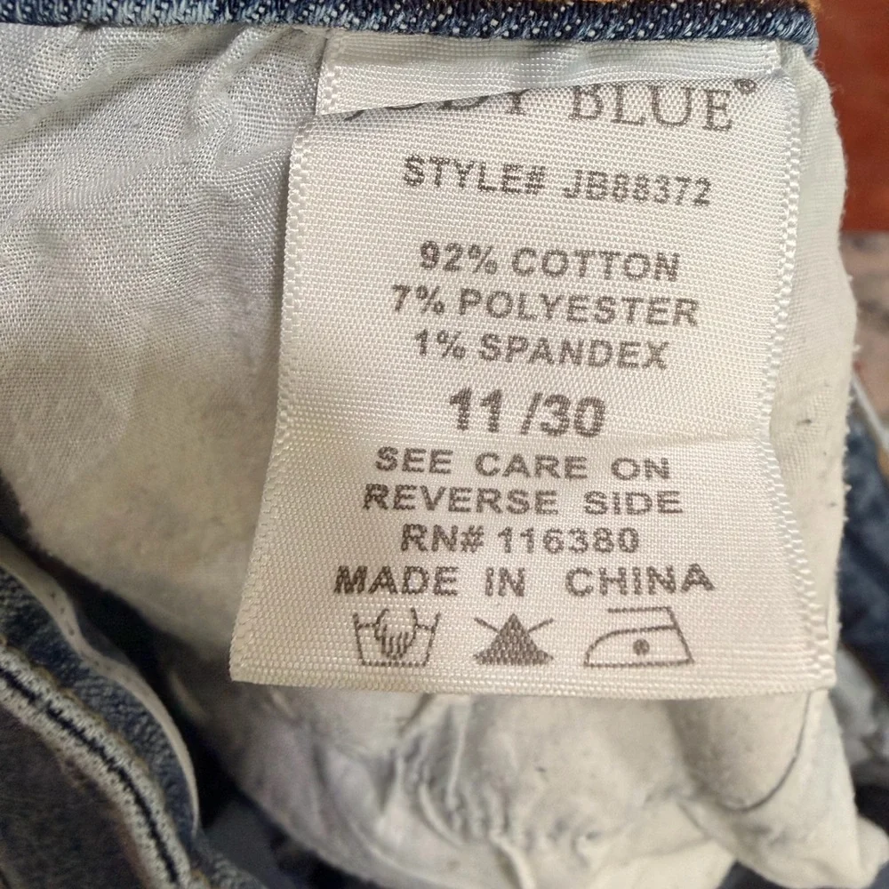 Judy Blue Distressed Blue Women's Jeans size 11/30 - Picture 7 of 8